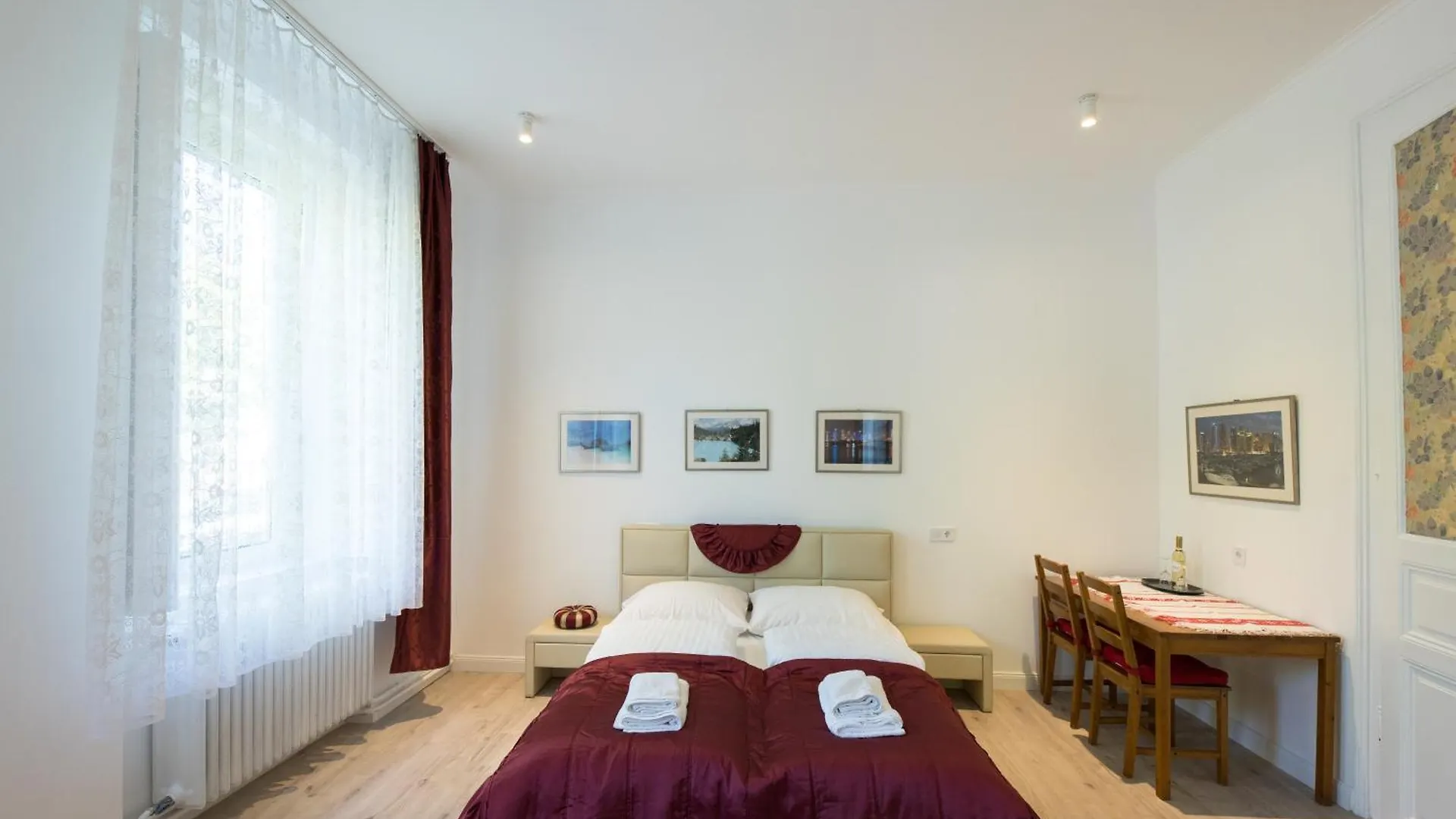 Wagner Villa 902 With Free Private Parking Budapest Guest house